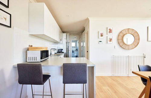 Aldinga Beach House | Huge Beach House MESMERISING sea views 6 bedrooms for large family/friend groups