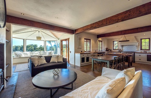 Oneroa Cabin | Huge estate with stunning vistas and multiple entertaining areas.