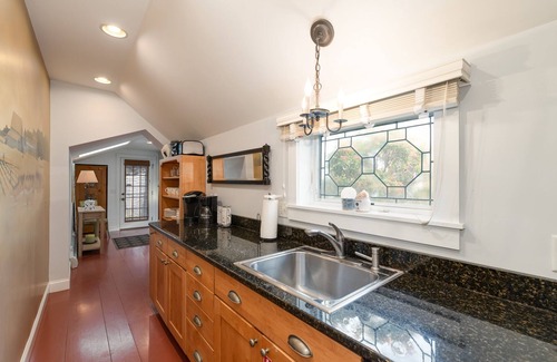 East Dennis House | Huge Family Friendly Estate~Pool, Near Bay Beaches
