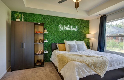 Normal House | *HUGE GAME ROOM* - Westerbrook