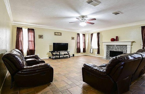 Barker House | Huge home away from home