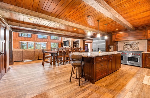 Deadwood House | Huge home w/private hot tub, rec room, gas fireplace, firepit, grill, 2 kitchens