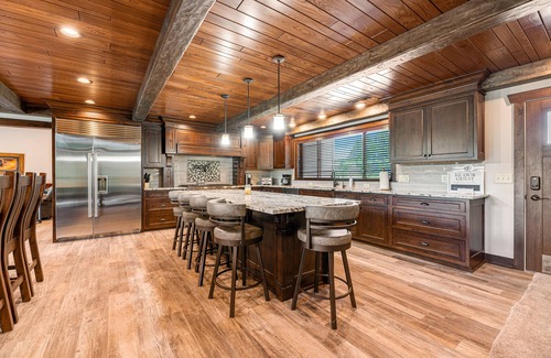 Deadwood House | Huge home w/private hot tub, rec room, gas fireplace, firepit, grill, 2 kitchens