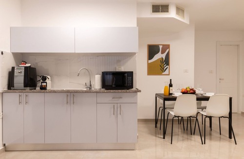 Rishon LeTsiyon Villa | Huge & Lovely Unit 2BR 2BT By the beach