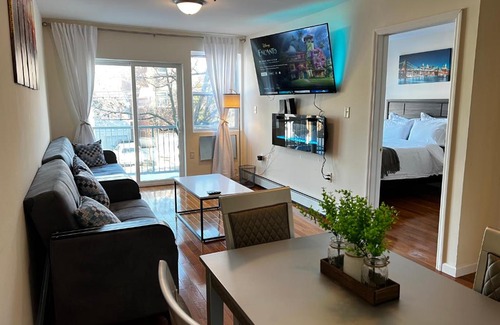 Queens Apartment | HUGE & LUXURY 3 Bed-Apt Queens NYC. A Hidden Gem