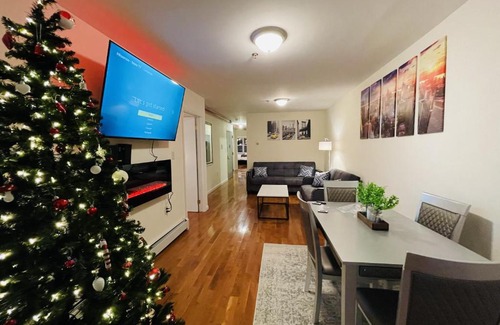 Queens Apartment | HUGE & LUXURY 3 Bed-Apt Queens NYC. A Hidden Gem