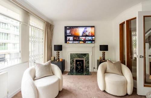 City of Westminster House | Huge Mansion Villa by Mayfair & Hyde Park