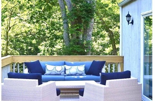 Montauk House | Huge private 4bdrm, 5 bath, house w/pool. Sleeps 10, near Gurneys! Pet friendly