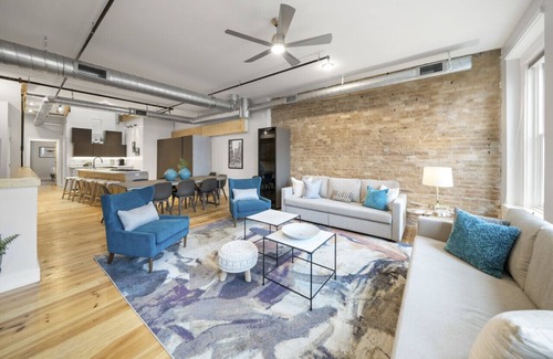 Over-the-Rhine House | Huge Retreat| Rooftop Deck| Stay At Findlay Market