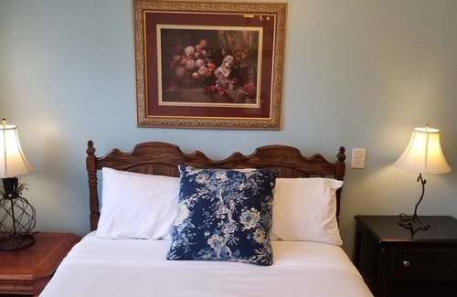 East Durham House | Huge Spacious Pet Friendly 4.5miles to Duke Hospital