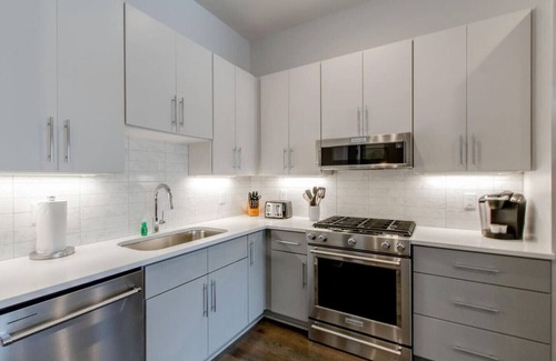 Midtown House | Huge Stunning Townhome - Private Viewing Terrace