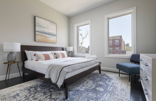 Hoboken Apartment | Huge Stylish 3 BR Loft Cobblestone St Next to NYC