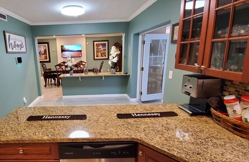Clearwater Villa | HUGE VILLA ** BEACH & JET-SKIES * 3500 sqft BIG LOT with HEATED POOL *