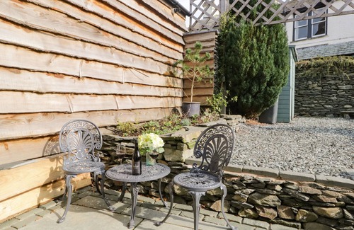 Staveley House | HUGILL COTTAGE, pet friendly, with open fire in Staveley