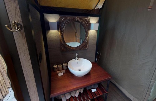 Albert Luthuli Cabin | Humala River Lodge