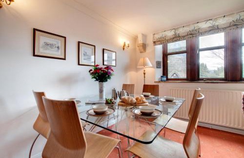 Pateley Bridge House | Humbug Lodge