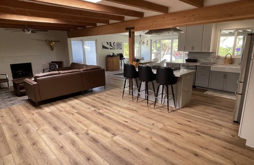 Magnesia Falls Cove House | Hummingbird Heaven