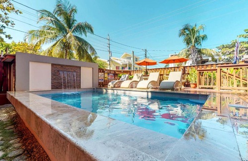 San Pedro Apartment | Hummingbird Home Suites