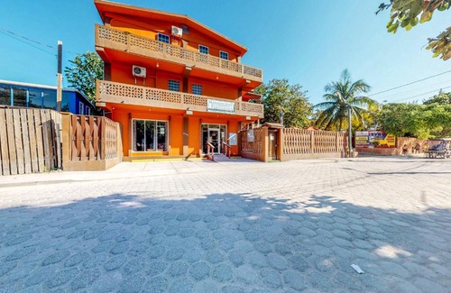 San Pedro Apartment | Hummingbird Home Suites