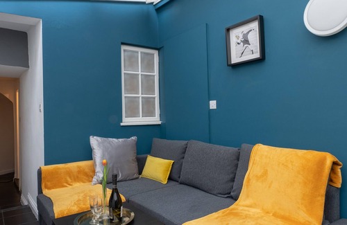 Clifton Apartment | Hummingbird Maisonette by Robin Estates