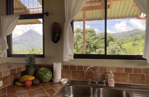 El Millon House | Hummingbird Suite - Spectacular Views of Arenal Volcano and Lake