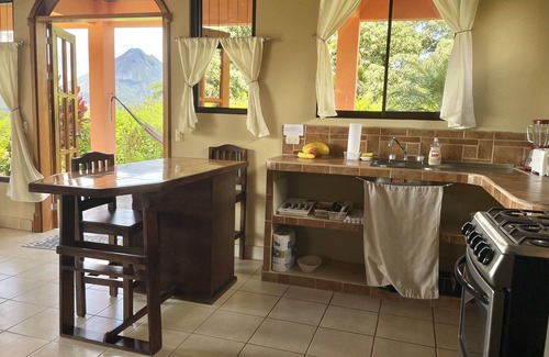 La Fortuna House | Hummingbird Suite - Stunning Arenal Volcano and Lake Views