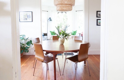Alberta Arts District House | Hundred year old farmhouse in heart of Alberta