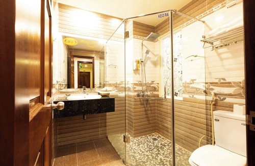 Tan Binh Hotel | Hung Thanh Airport Hotel