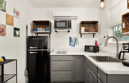 New Braunfels Ski Chalet | Hunka Hunka River Cabin Retreat