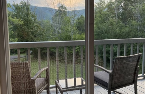 Hunter House | Hunter Hideout - Fire Pit, 1 Mile to Hunter Mountain Ski Resort!