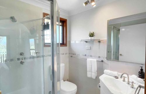 Lovedale House | Hunter Homestead & Cottage