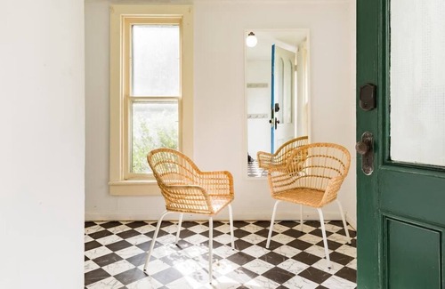 West Kill House | Hunter Mtn Country House 10-15 mins to Skiing, 5 mins to Top Hiking