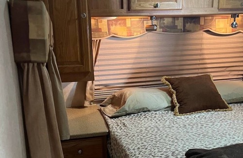 Stewart House | Hunters, Fishermen, and Family RV Camping near Land Between the Lakes