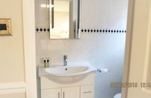 Southampton House | Hunters Lodge