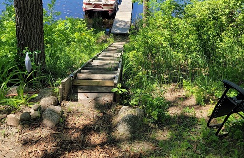 Vergas House | Hunting season is here!! Cozy Casita on Loon Lake-dog friendly!