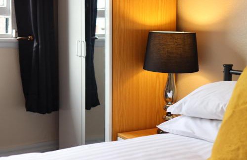 Salisbury Bed & Breakfast | Huntsman Tavern