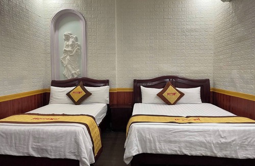 Phu Nhuan Hotel | Huong Mai 2 Hotel