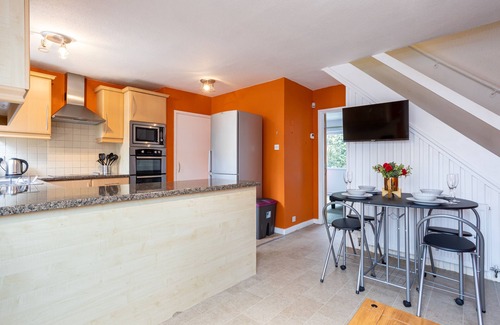 Cheadle House | Hurley House, 4 bedroom house near Manchester Airport