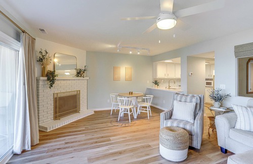 Huron Condo | Huron Condo on Lake Erie w/Balcony & Seating!