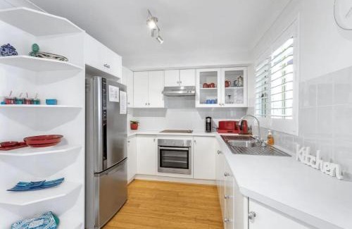Huskisson House | Huskisson Beach Holiday Villa by Experience Jervis Bay