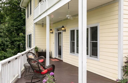 Fletcher Villa | Hutch Mtn Villa -Hot tub,pool table,air hockey,grill,Views!
