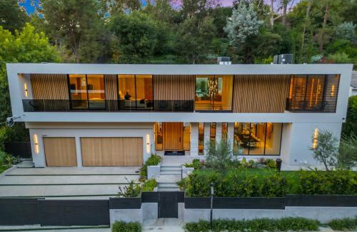 Beverly Hills Apartment | Hutton Villa