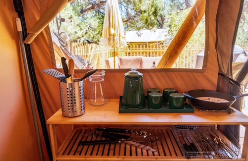 Lower Lake Other | Huttopia Wine Country