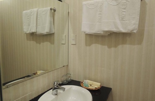 Hue Hotel | Huyen Trang 1 Hotel Hue - by BAY LUXURY