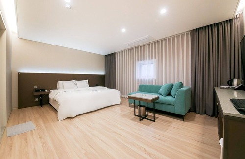 Hwagok-dong Hotel | Hwagok Theme