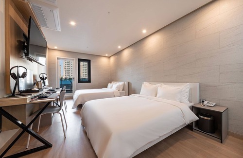 Hwaseong Hotel | Hwaseong Hotel and You