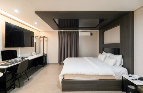 Hwaseong Hotel | Hwaseong Stay13 Hotel
