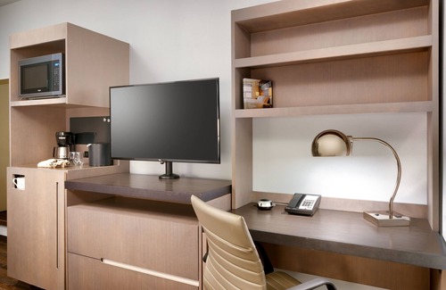 Anaheim Resort Hotel | Hyatt House at Anaheim Resort/Convention Center