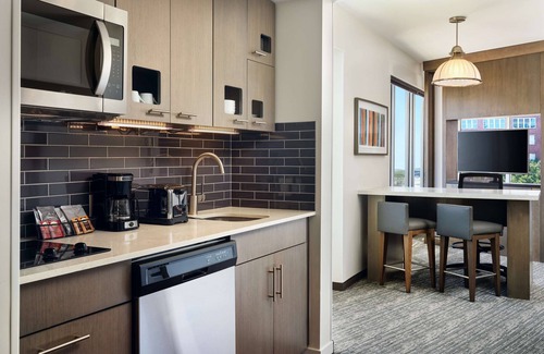 Downtown Atlanta Hotel | Hyatt House Atlanta Downtown