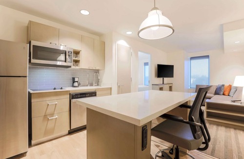 Davis Hotel | Hyatt House Davis